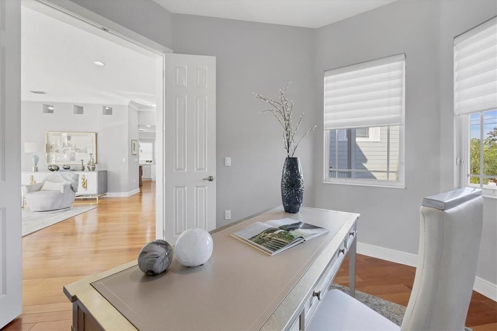 合同活跃: $3,995,000 (3 贝兹, 3 浴室, 4622 平方英尺)