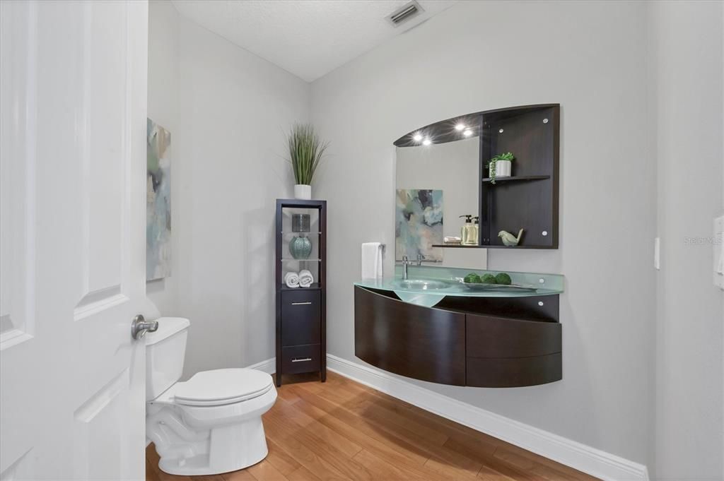 合同活跃: $3,995,000 (3 贝兹, 3 浴室, 4622 平方英尺)