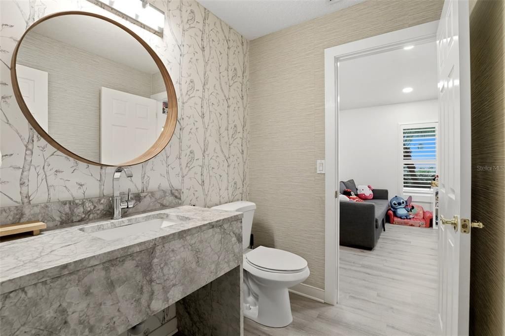 合同活跃: $1,299,000 (5 贝兹, 4 浴室, 3415 平方英尺)