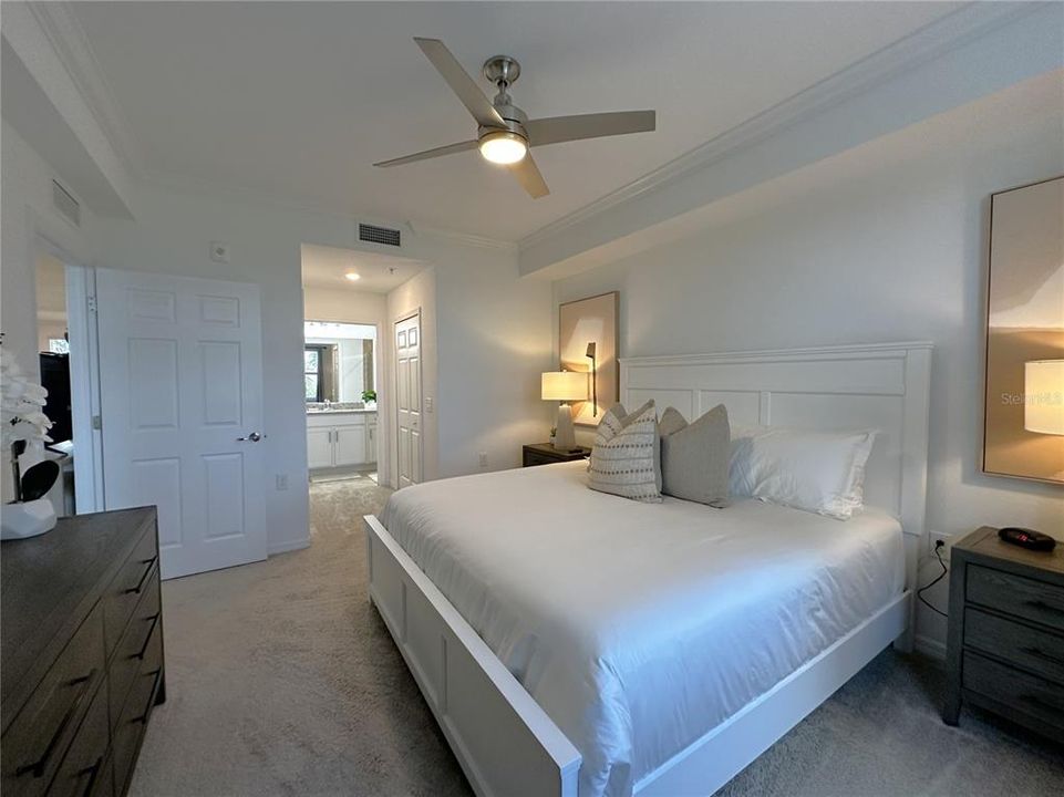 For Rent: $5,000 (2 beds, 2 baths, 1120 Square Feet)