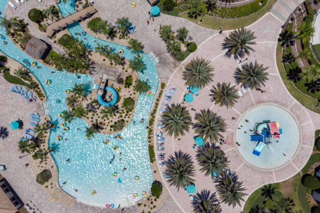 На продажу: $1,050,000 (9 спален, 5 ванн, 3909 Квадратных фут)