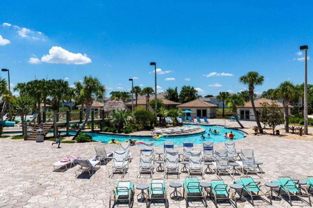 На продажу: $1,050,000 (9 спален, 5 ванн, 3909 Квадратных фут)