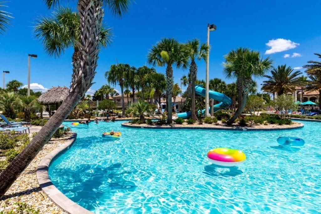 На продажу: $1,050,000 (9 спален, 5 ванн, 3909 Квадратных фут)