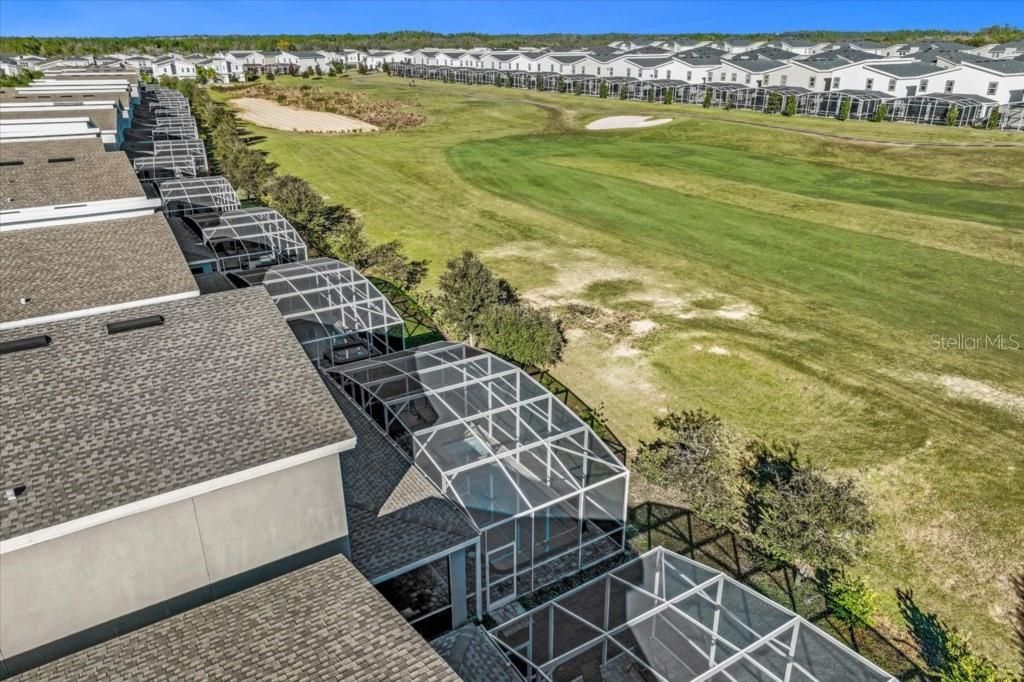 На продажу: $1,050,000 (9 спален, 5 ванн, 3909 Квадратных фут)