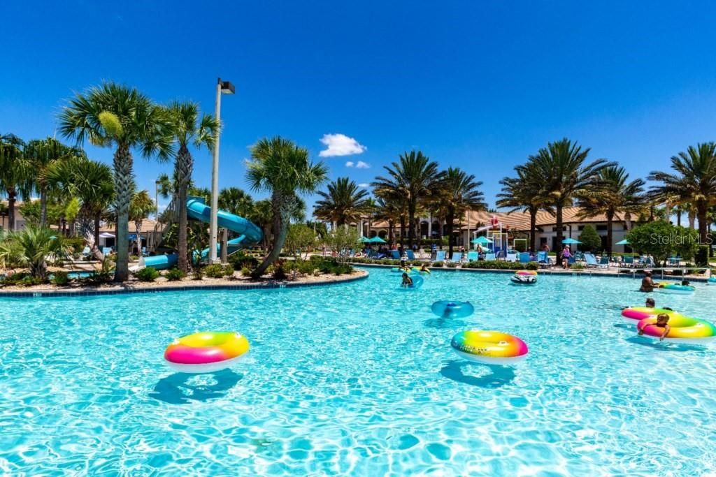 На продажу: $1,050,000 (9 спален, 5 ванн, 3909 Квадратных фут)