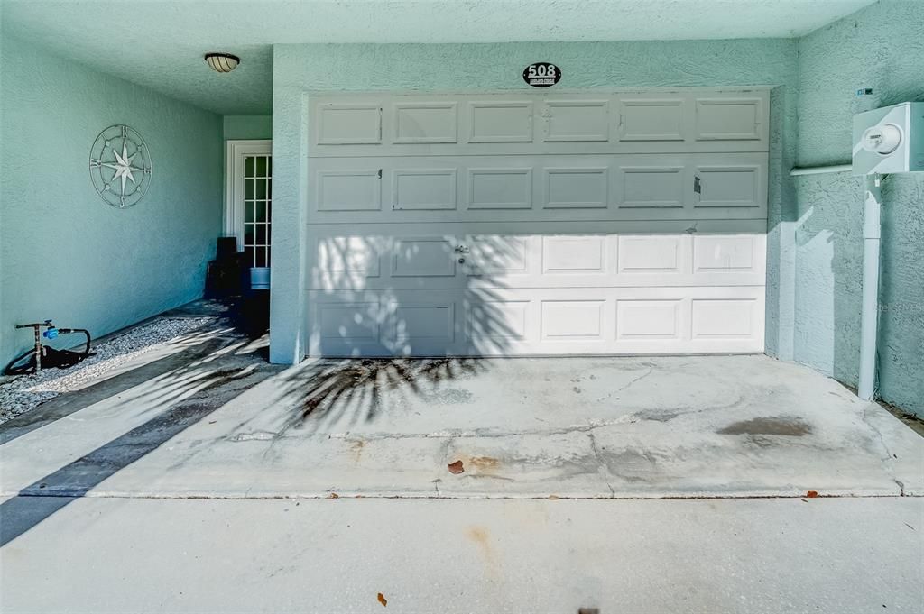 For Rent: $3,150 (2 beds, 2 baths, 1100 Square Feet)