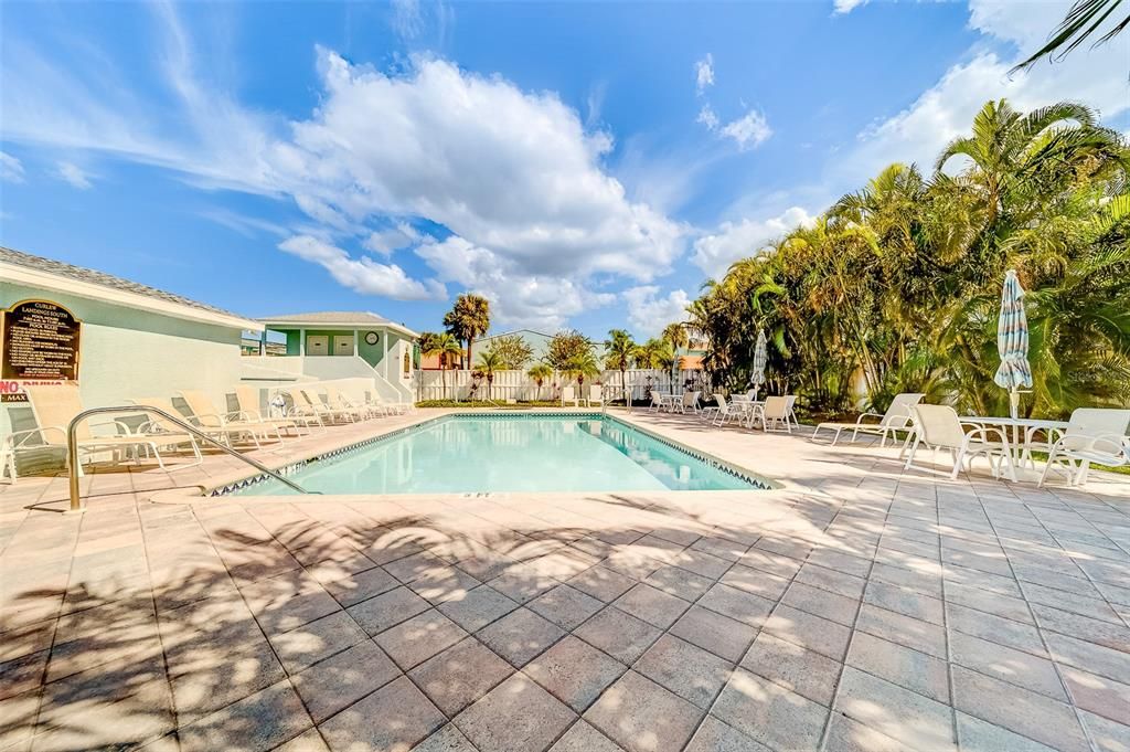 For Rent: $3,150 (2 beds, 2 baths, 1100 Square Feet)