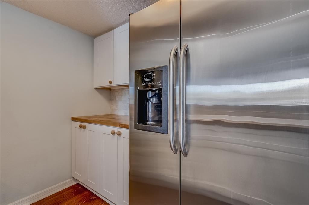 For Rent: $3,150 (2 beds, 2 baths, 1100 Square Feet)