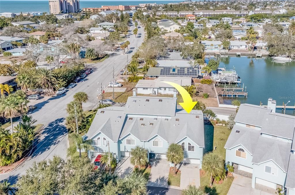 For Rent: $3,150 (2 beds, 2 baths, 1100 Square Feet)