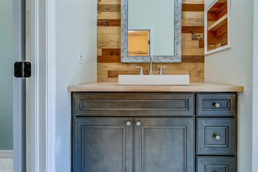 For Rent: $3,150 (2 beds, 2 baths, 1100 Square Feet)