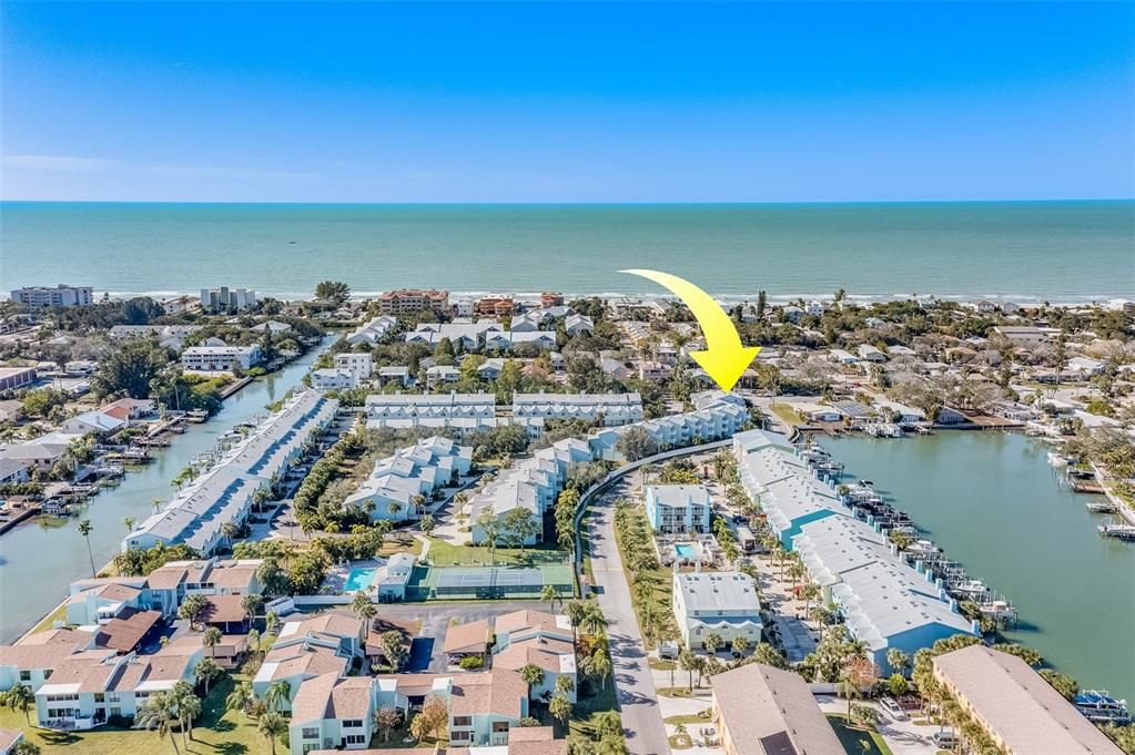 For Rent: $3,150 (2 beds, 2 baths, 1100 Square Feet)