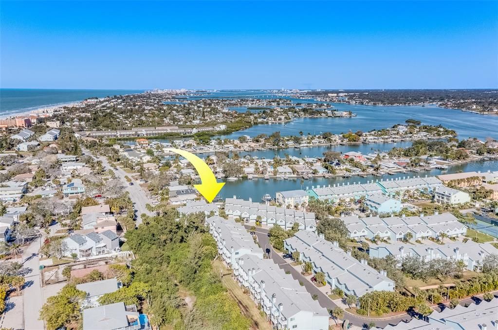 For Rent: $3,150 (2 beds, 2 baths, 1100 Square Feet)