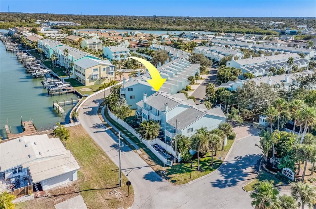 For Rent: $3,150 (2 beds, 2 baths, 1100 Square Feet)