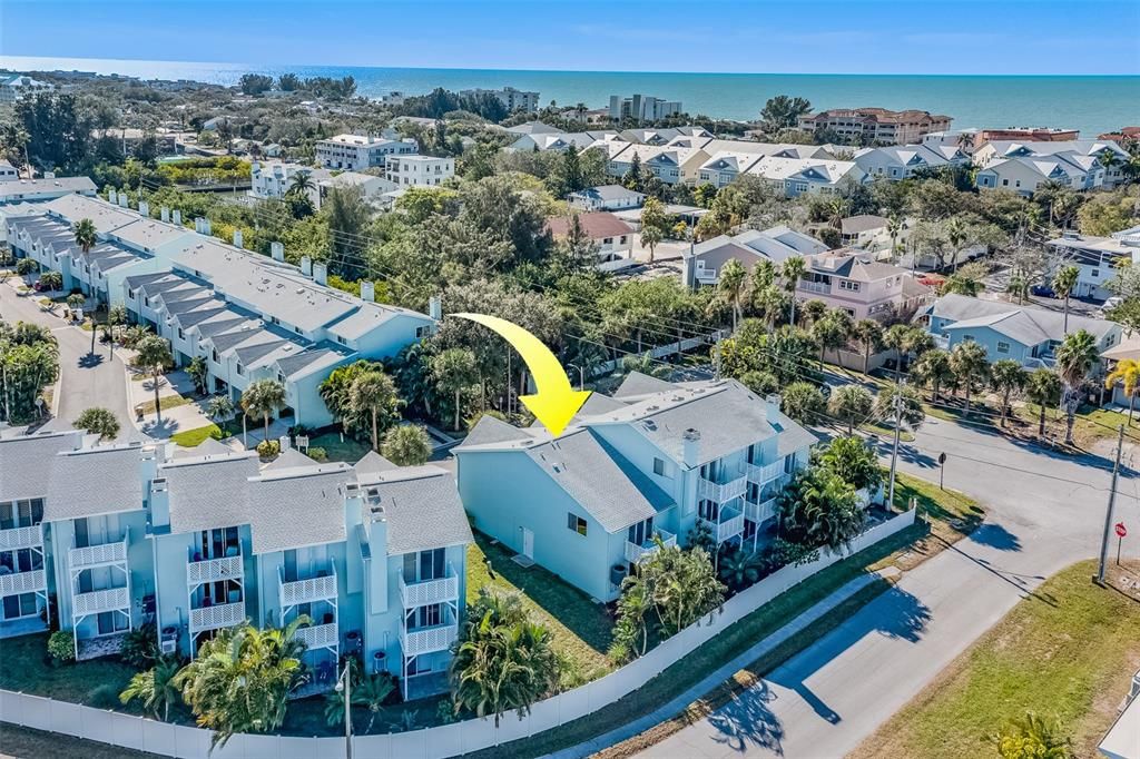 For Rent: $3,150 (2 beds, 2 baths, 1100 Square Feet)