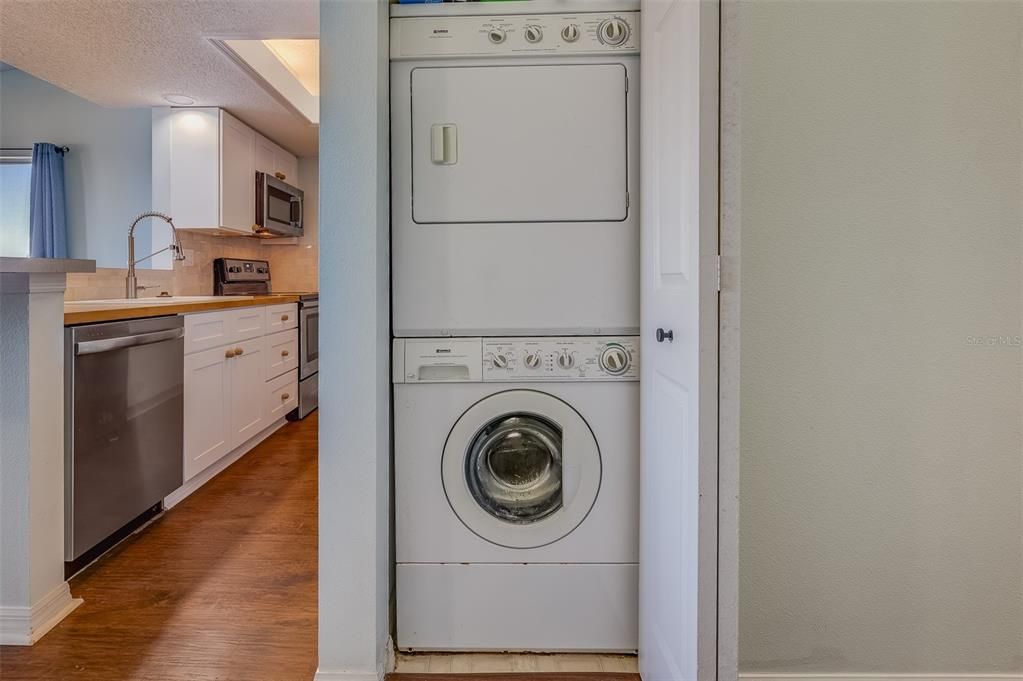 For Rent: $3,150 (2 beds, 2 baths, 1100 Square Feet)