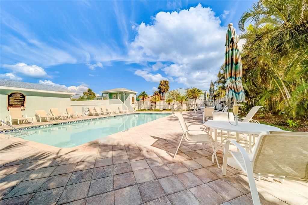 For Rent: $3,150 (2 beds, 2 baths, 1100 Square Feet)