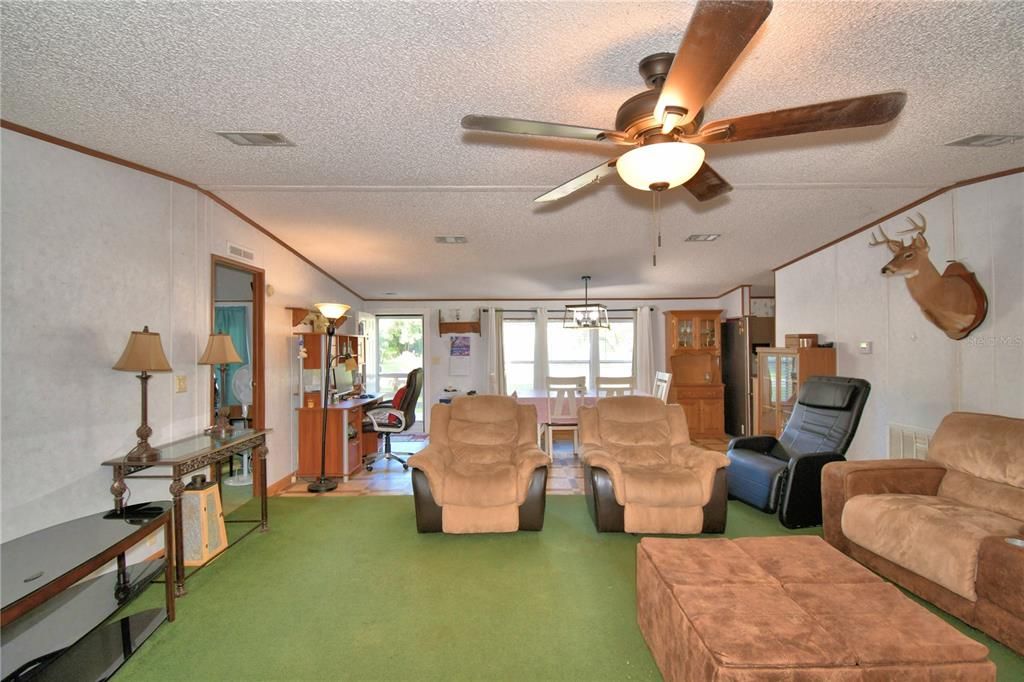 En Venta: $205,000 (3 camas, 2 baños, 1620 Pies cuadrados)