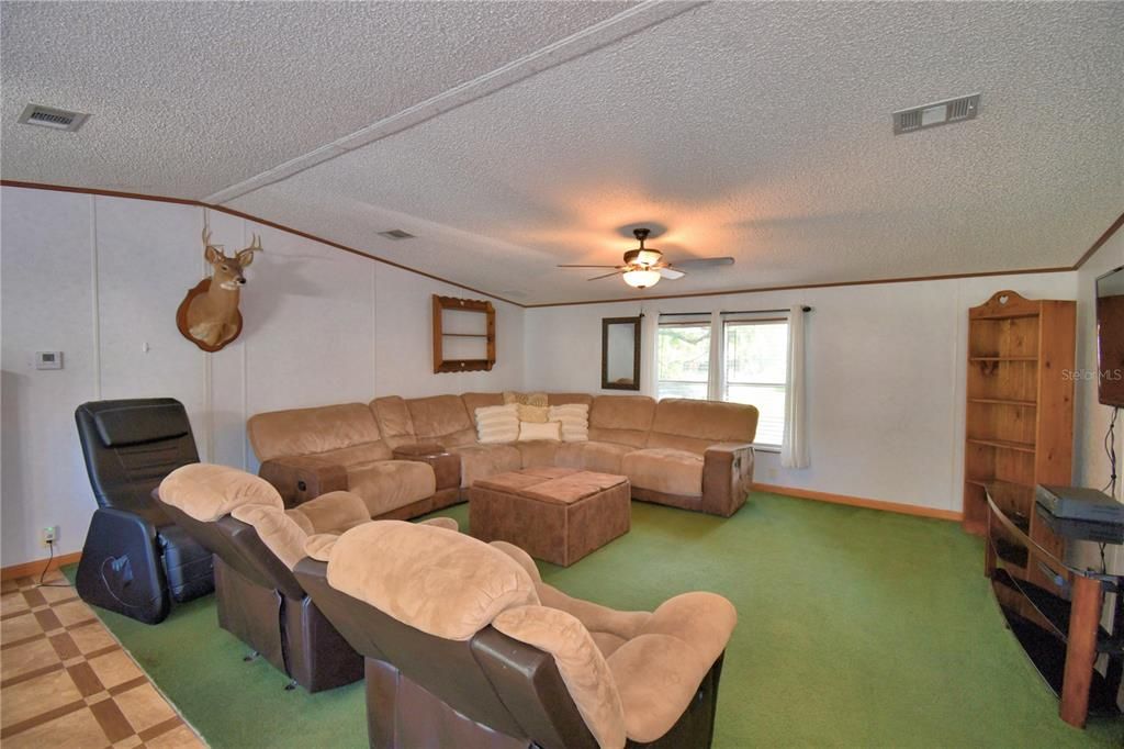 En Venta: $205,000 (3 camas, 2 baños, 1620 Pies cuadrados)