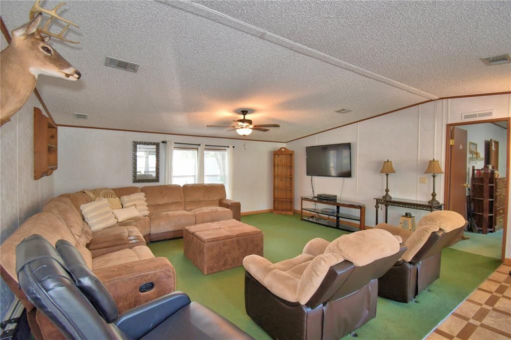 En Venta: $205,000 (3 camas, 2 baños, 1620 Pies cuadrados)