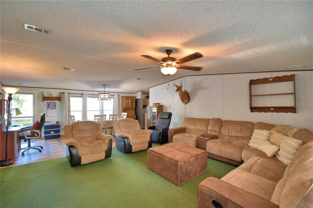 En Venta: $205,000 (3 camas, 2 baños, 1620 Pies cuadrados)