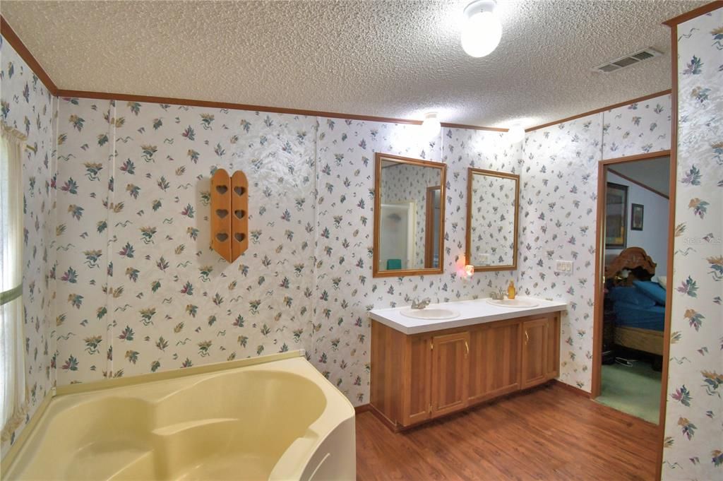 En Venta: $205,000 (3 camas, 2 baños, 1620 Pies cuadrados)