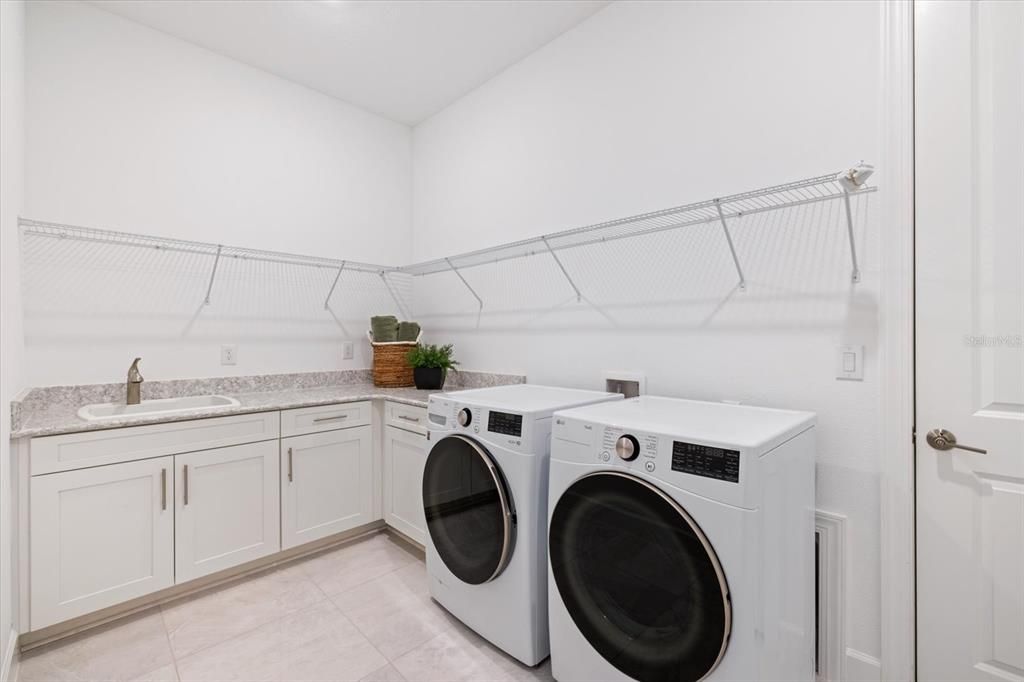 На продажу: $1,395,000 (3 спален, 3 ванн, 3072 Квадратных фут)