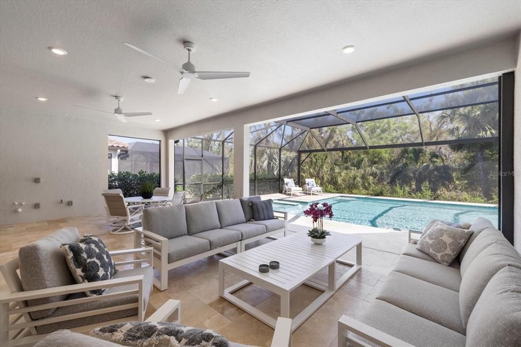 На продажу: $1,395,000 (3 спален, 3 ванн, 3072 Квадратных фут)