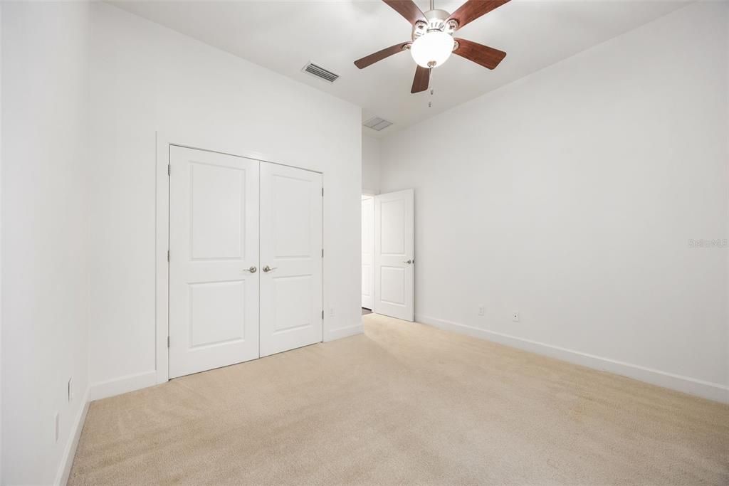 待售: $475,000 (3 贝兹, 2 浴室, 2102 平方英尺)