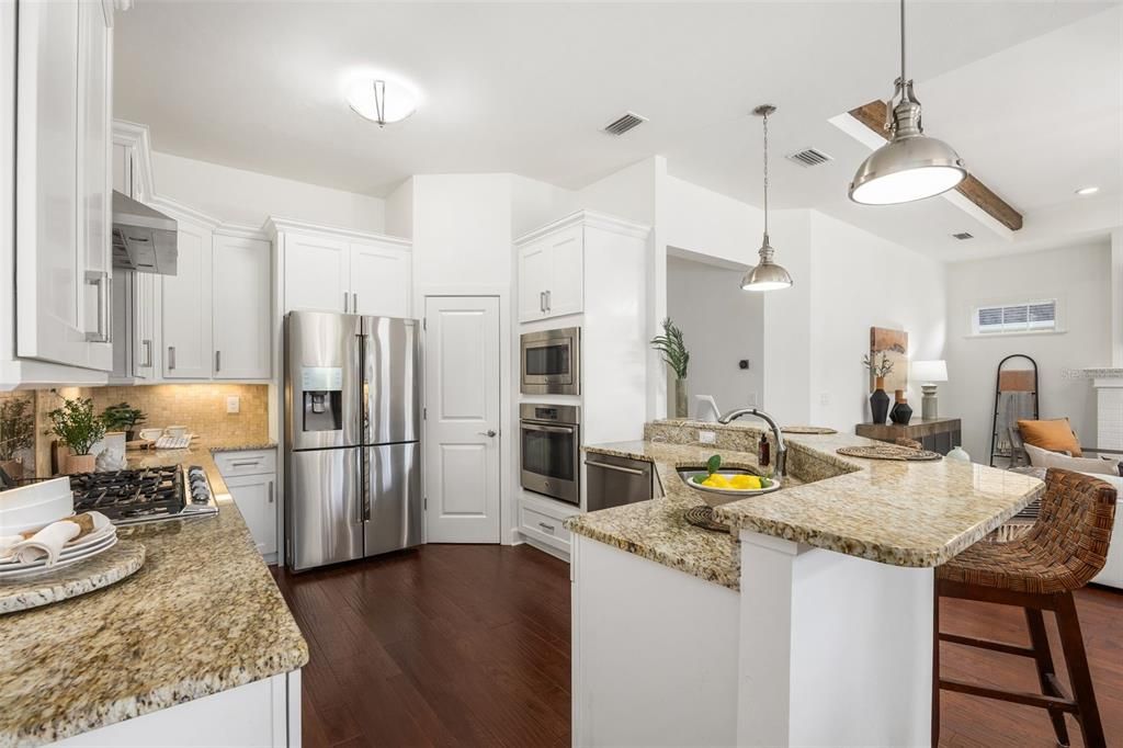 待售: $475,000 (3 贝兹, 2 浴室, 2102 平方英尺)