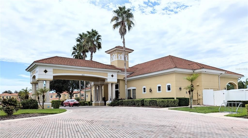 Active With Contract: $249,000 (3 beds, 2 baths, 1701 Square Feet)