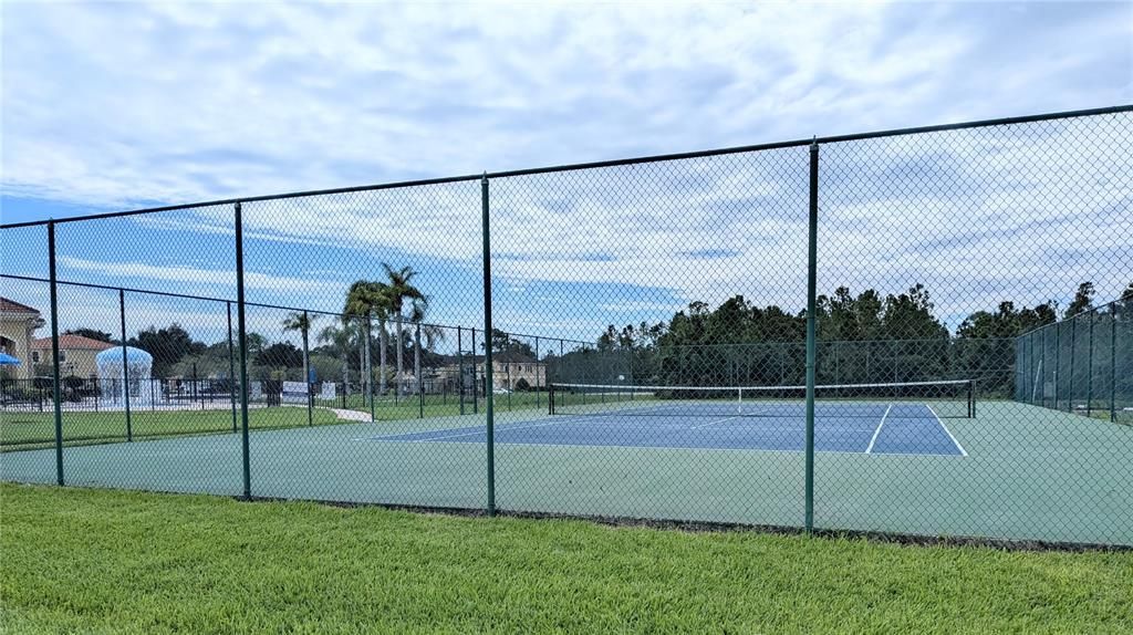 Active With Contract: $249,000 (3 beds, 2 baths, 1701 Square Feet)