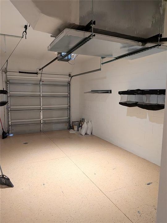 Active With Contract: $249,000 (3 beds, 2 baths, 1701 Square Feet)