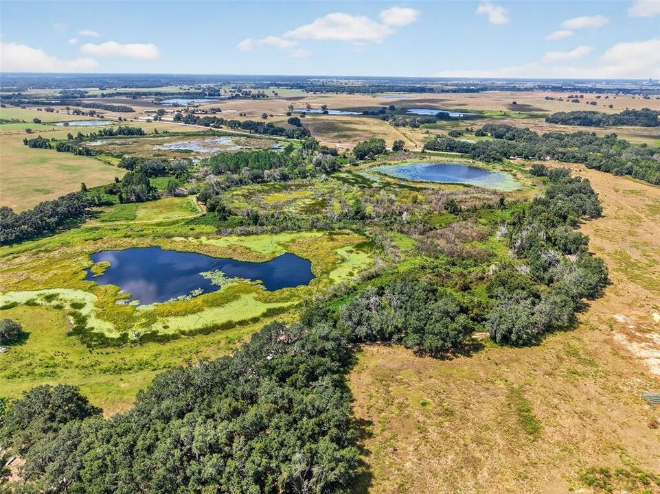 En Venta: $600,000 (32.47 acres)