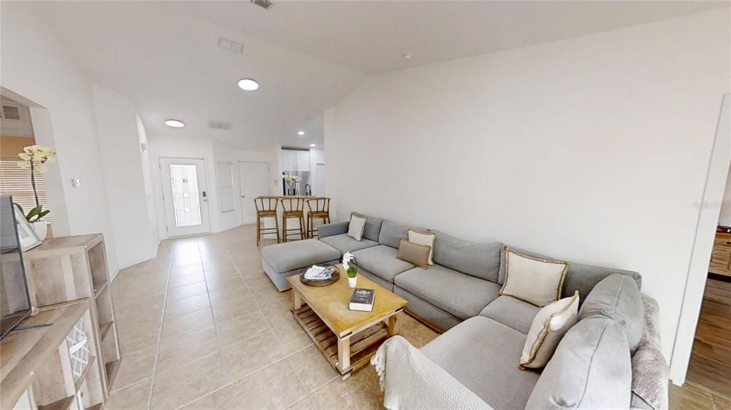 待售: $327,000 (3 贝兹, 2 浴室, 1206 平方英尺)