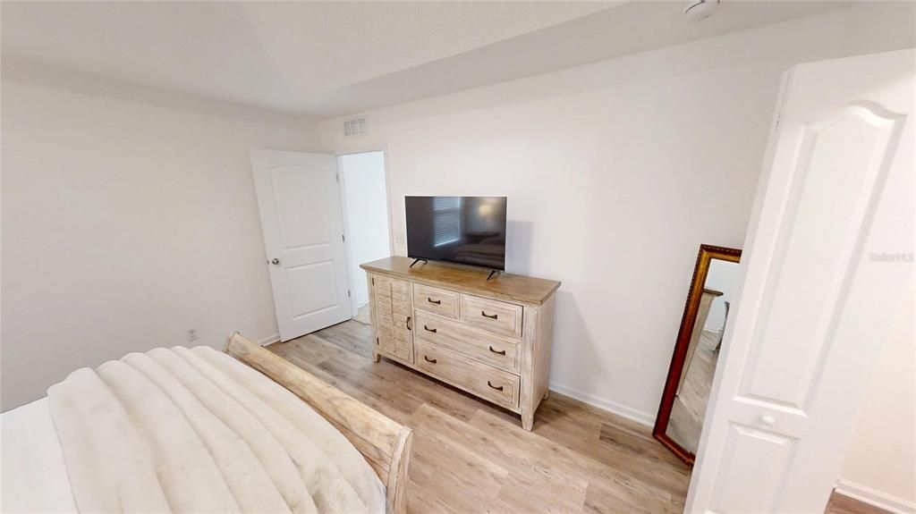 待售: $327,000 (3 贝兹, 2 浴室, 1206 平方英尺)