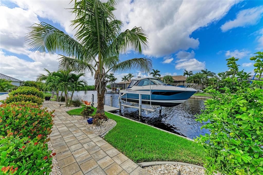 Active With Contract: $1,425,000 (3 beds, 2 baths, 2504 Square Feet)