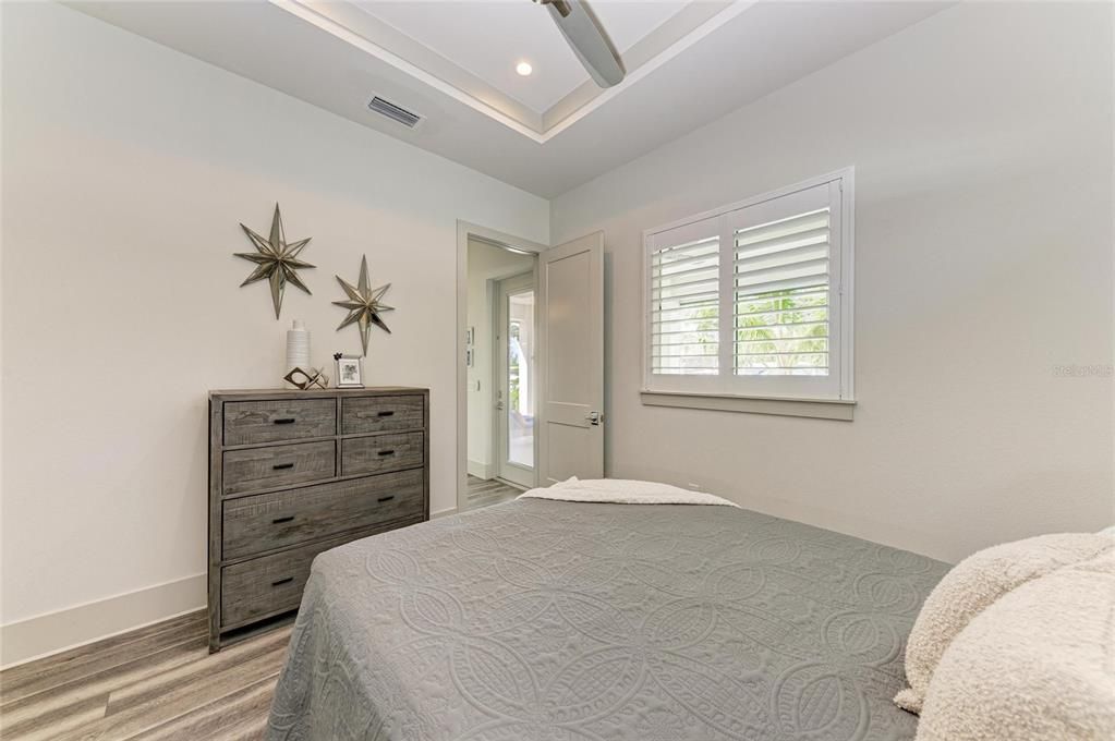 Active With Contract: $1,425,000 (3 beds, 2 baths, 2504 Square Feet)