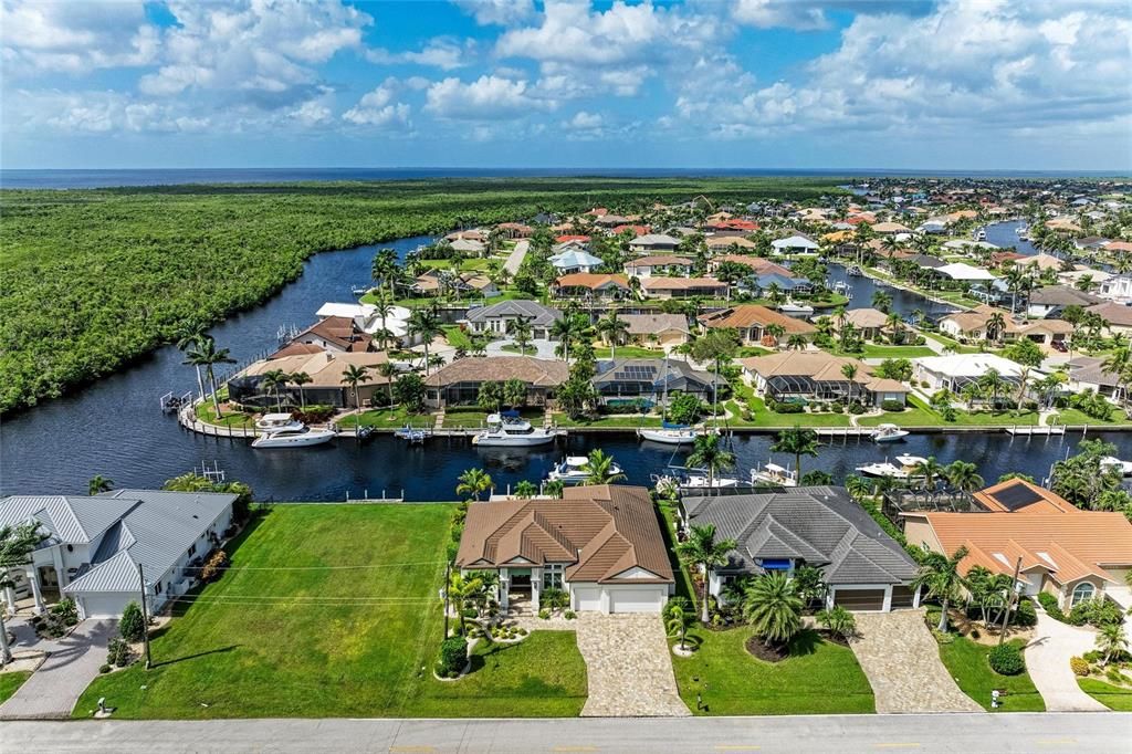 Active With Contract: $1,425,000 (3 beds, 2 baths, 2504 Square Feet)