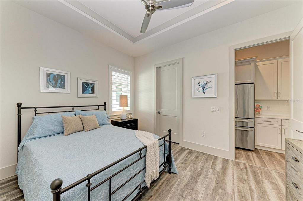 Active With Contract: $1,425,000 (3 beds, 2 baths, 2504 Square Feet)