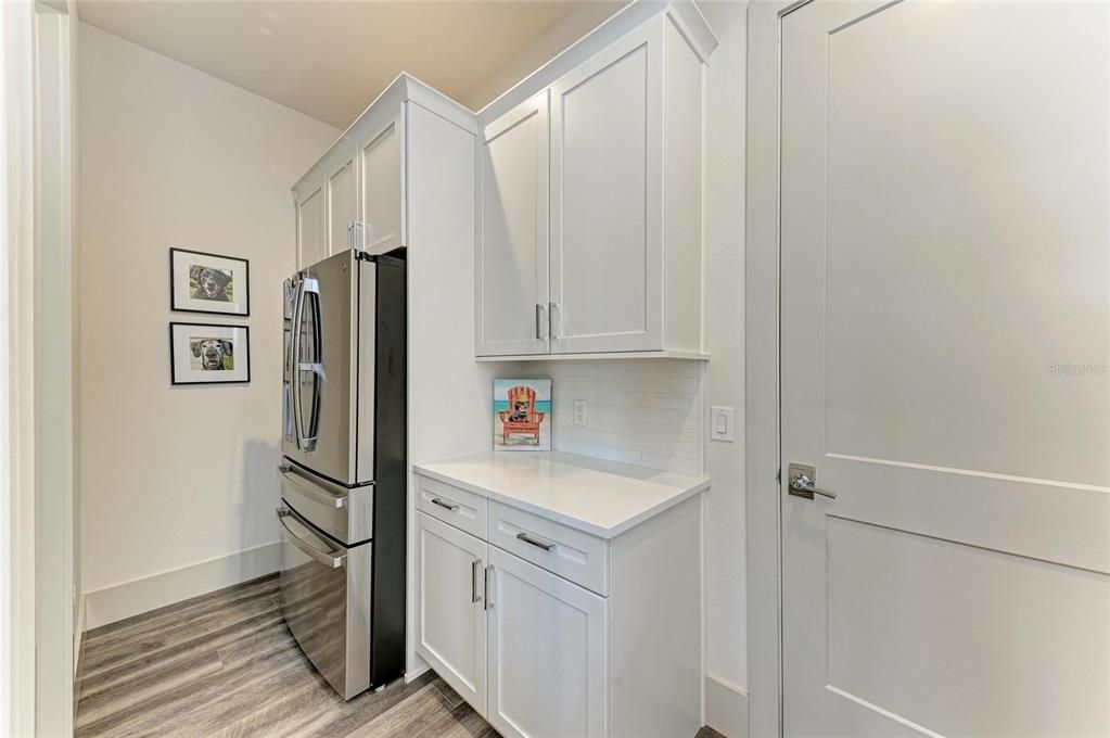 Active With Contract: $1,425,000 (3 beds, 2 baths, 2504 Square Feet)