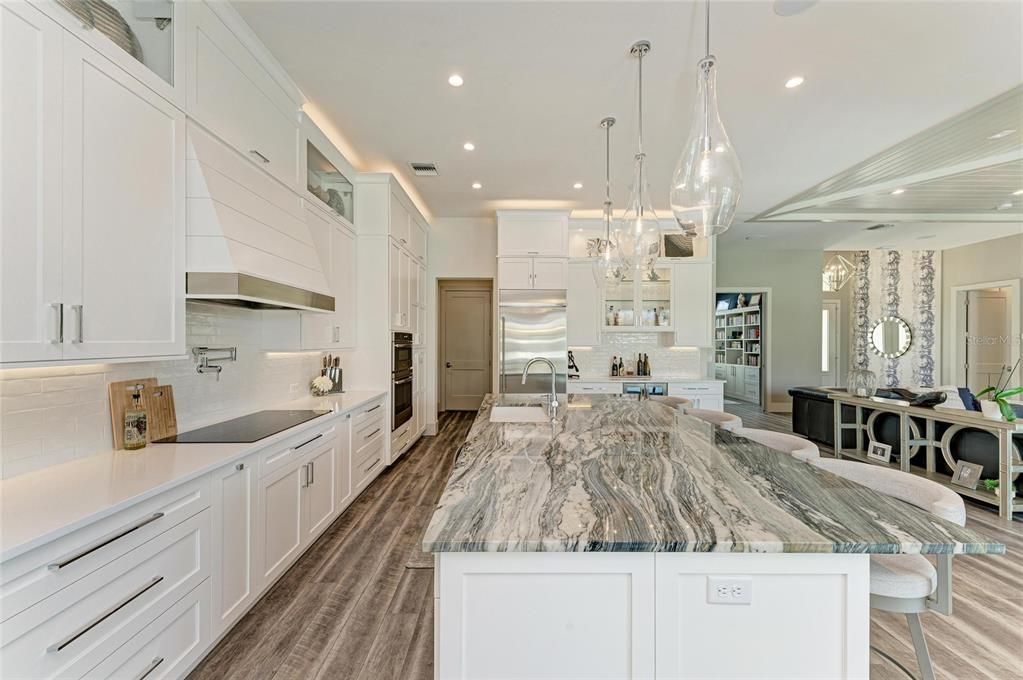 Active With Contract: $1,425,000 (3 beds, 2 baths, 2504 Square Feet)