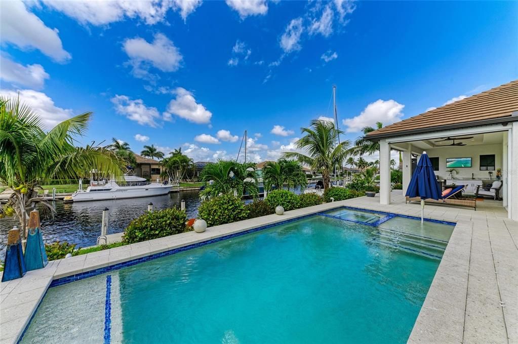 Active With Contract: $1,425,000 (3 beds, 2 baths, 2504 Square Feet)