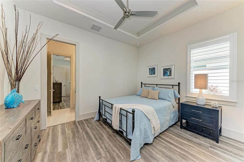 Active With Contract: $1,425,000 (3 beds, 2 baths, 2504 Square Feet)