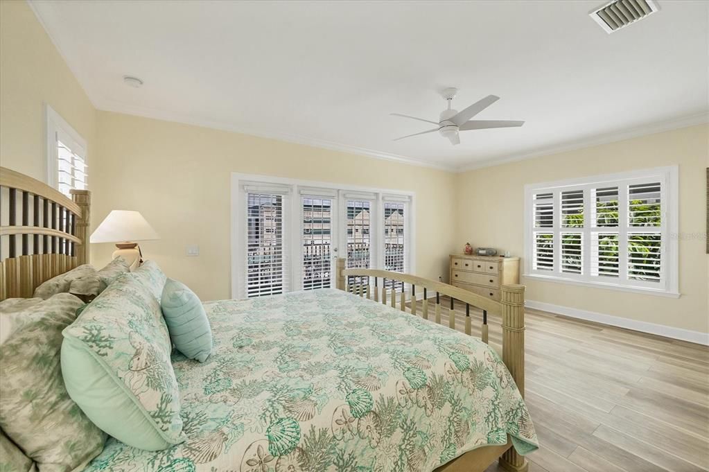 待售: $1,049,000 (4 贝兹, 3 浴室, 2160 平方英尺)