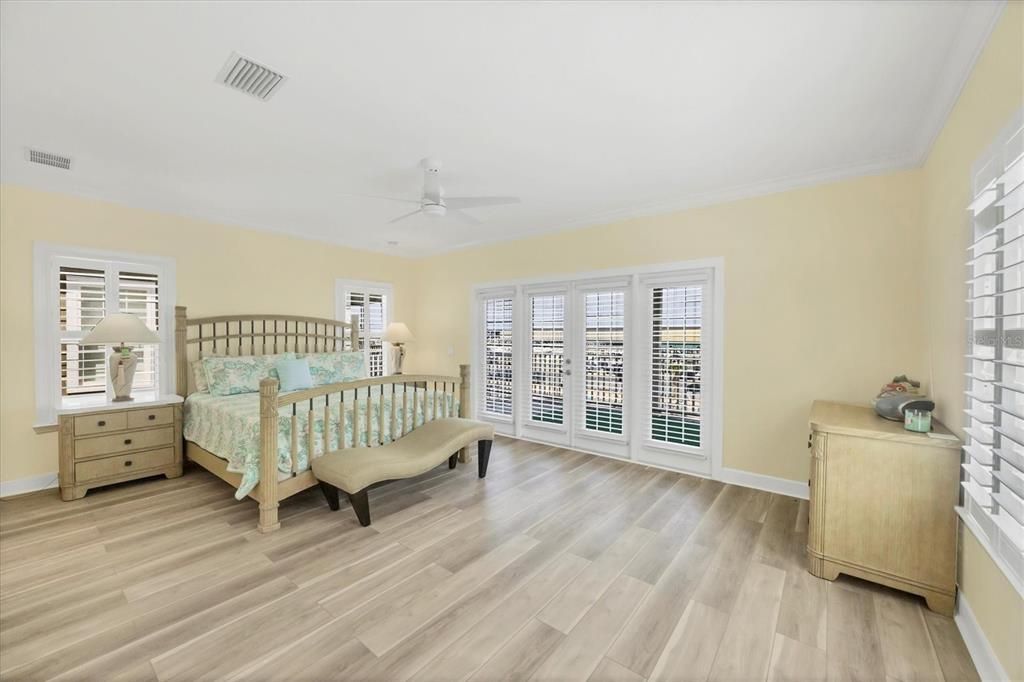 待售: $1,049,000 (4 贝兹, 3 浴室, 2160 平方英尺)