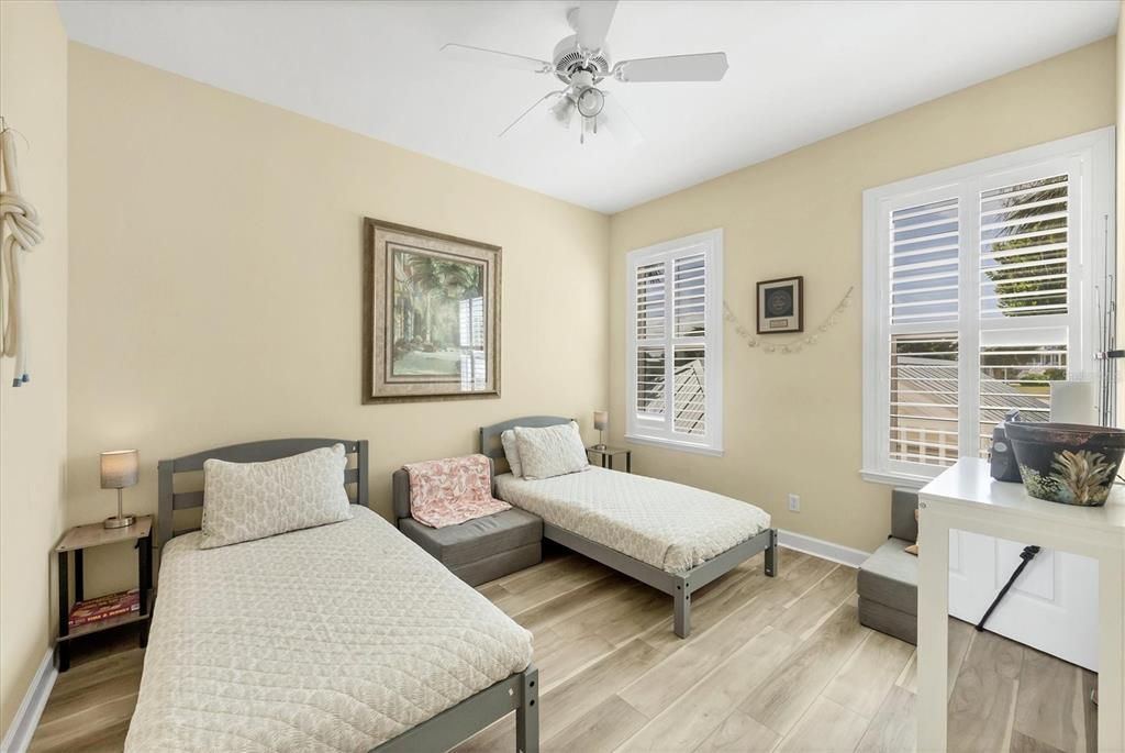 待售: $1,049,000 (4 贝兹, 3 浴室, 2160 平方英尺)