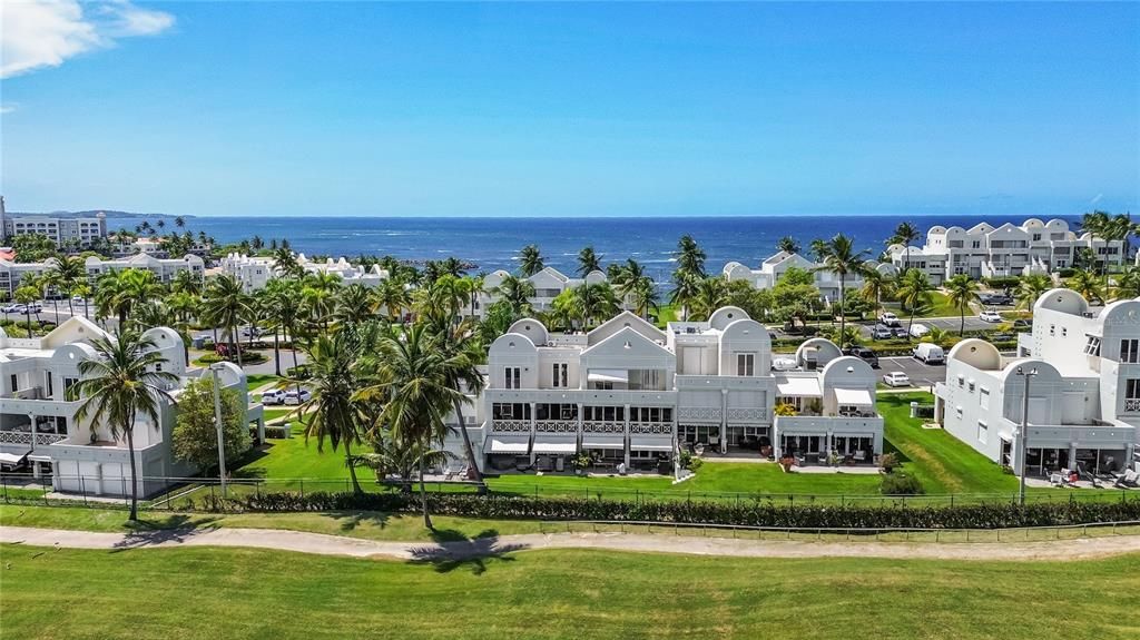 For Sale: $1,100,000 (3 beds, 2 baths, 1433 Square Feet)