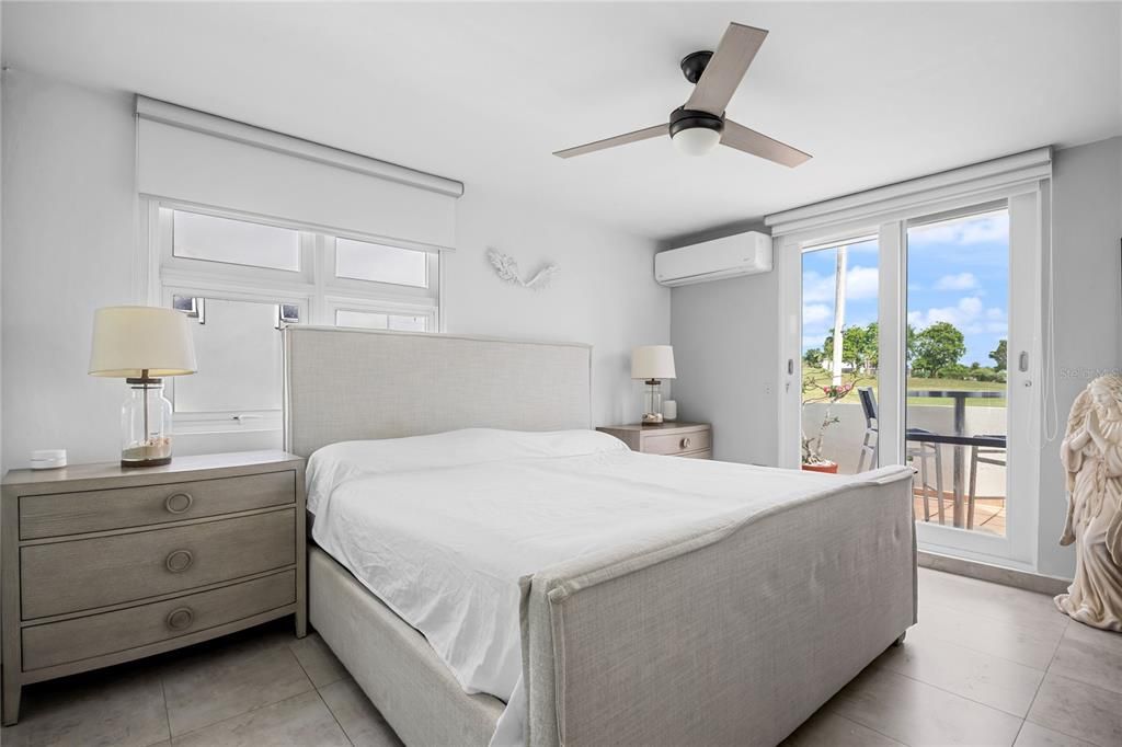 For Sale: $1,100,000 (3 beds, 2 baths, 1433 Square Feet)