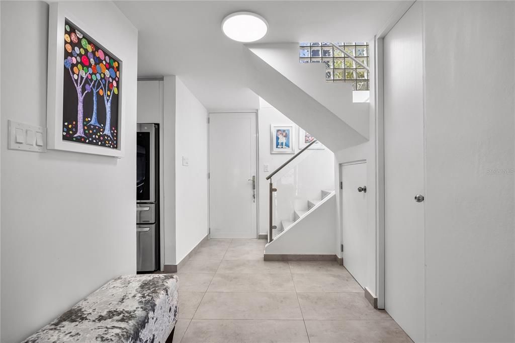 For Sale: $1,100,000 (3 beds, 2 baths, 1433 Square Feet)