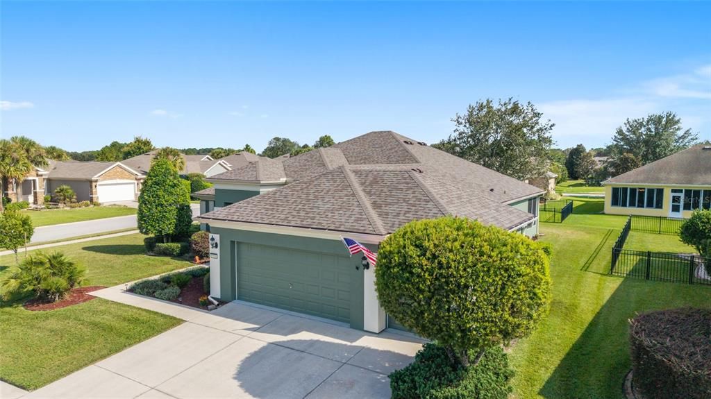 Active With Contract: $375,000 (3 beds, 2 baths, 2122 Square Feet)